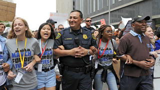 Houston Police Chief Says It's Time to 'Ask God's Forgiveness' for Inaction on Gun Control